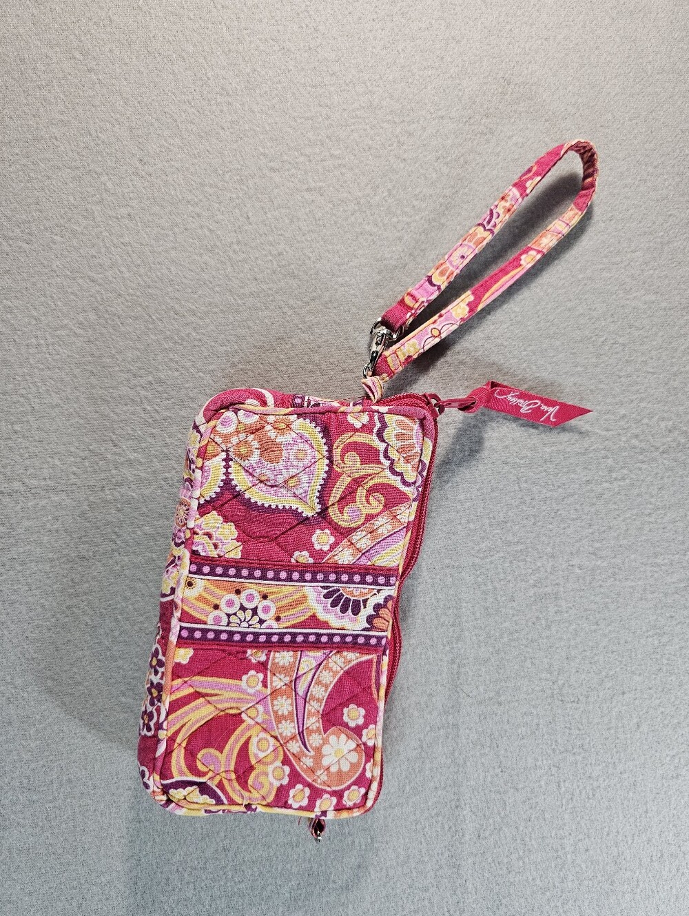 Vera Bradley Pink Quilted Wristlet Wallet - Patterned Paisley